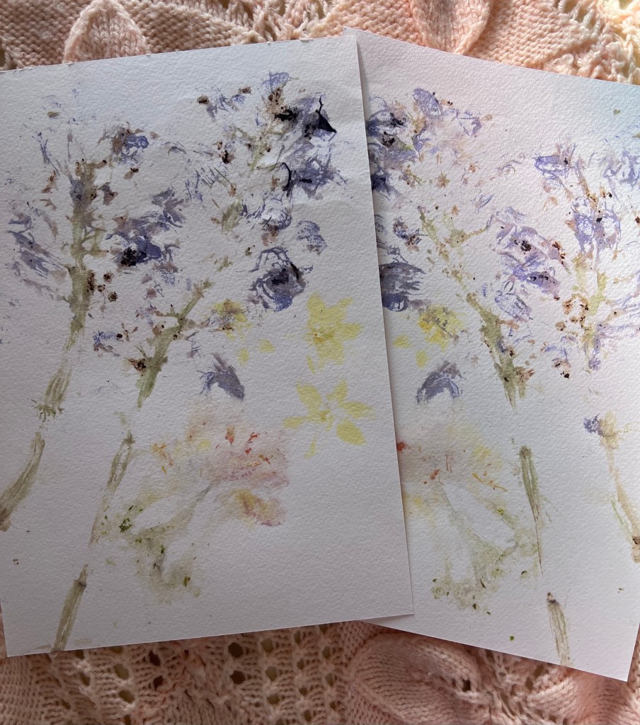 Paper marked with natural dyes from ‘hammered flowers’